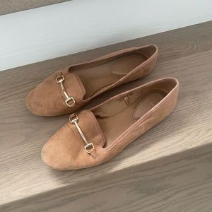 H&M Flats